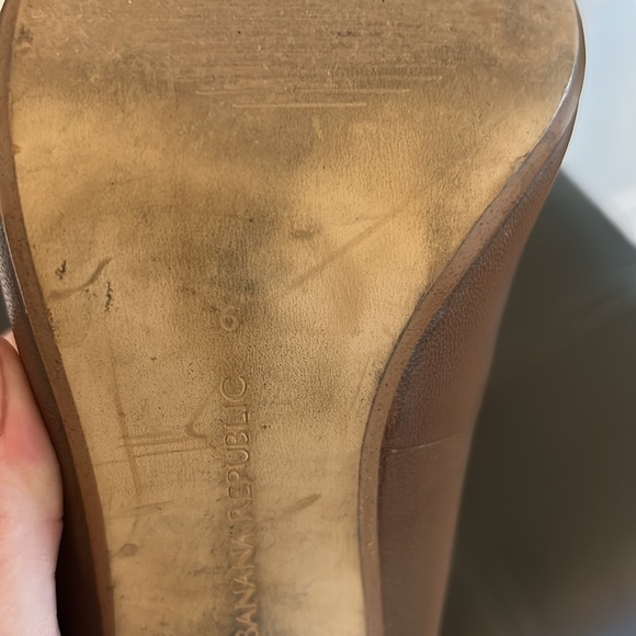 Banana Republic shoes - Picture 4 of 6